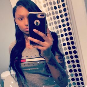 Meet your Posher, Zhalaysia